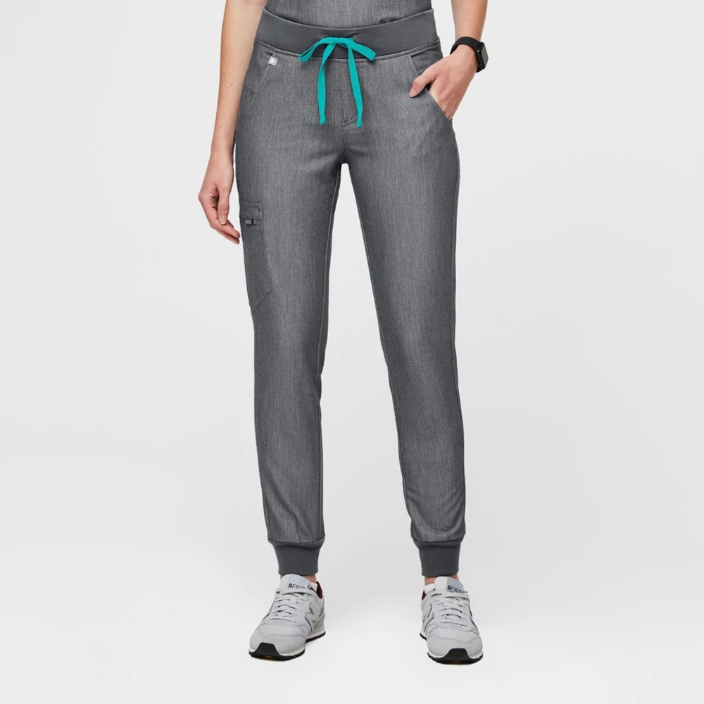 women's Graphite Zamora™ High Waisted - Petite Jogger Scrub Pants - S - Petite